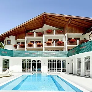 Hotel Neue Post ****